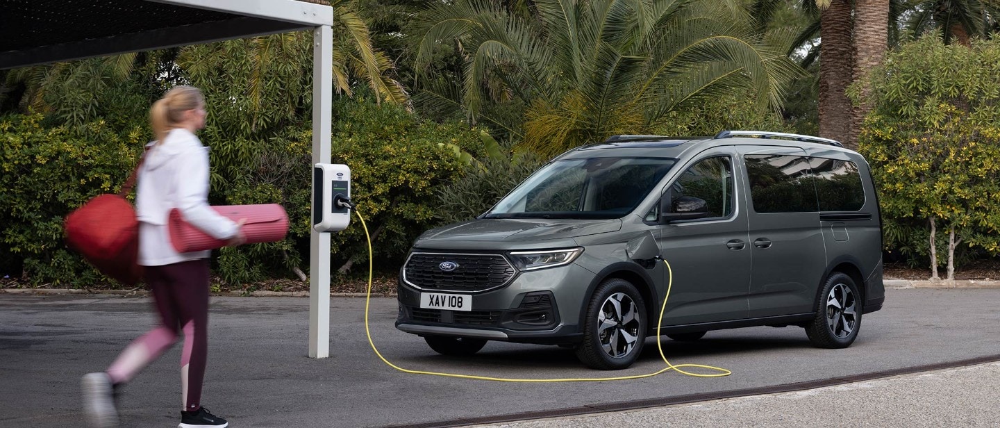 Tourneo Connect - Ford New Motion Pazaropoulos &bull; &Alpha;&gamma;&omicron;&rho;ά, Test Drive, Service, After Sales